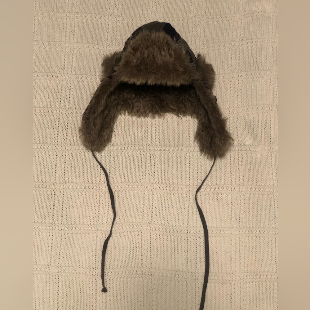 American Eagle Outfitters Trapper Hat - Picture 2 of 4